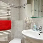 Lejlighed Luv-und-lee-apartment-58a