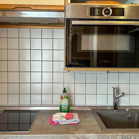 Luv-und-lee-apartment-58a
